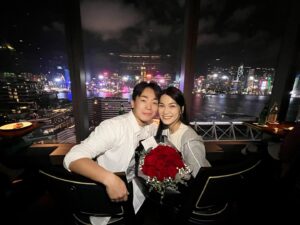 Kaki Sham Instagram - I love you dear❤️Happy 3rd anniversary🌹

難得嘅二人世界，但食到一半開始掛住臻臻🤣