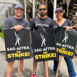 Kal Penn Instagram - The majority of @sagaftra members are talented, hard working, trained performers who aren't celebrities you see in headlines. Most members work paycheck to paycheck. Their families depend upon hitting an income of at least $26,470 to qualify for health insurance. Technology is changing the entertainment industry, and the unions are demanding contracts that reflect this reality, including: fair wages & safe working conditions especially for background and stunt performers. Metrics that truthfully analyze residuals (payments) for streaming. Protections and consent with regard to AI. Our friends who run the studios, tech companies, and streaming platforms have made record profits off our acting and writing talent. They unfortunately don't want to negotiate in a serious manner, and have instead forced a strike. It's unfortunate, but we're ready to fight hard for the future of the industry & art we love. 💪🏽