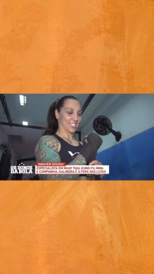 Kalindra Faria Instagram - RAINHA DA LUTA! 🤼‍♀️🥊

Na semana da mulher, o papo de hoje é com a lutadora e multicampeã @kalindrafaria

Imagens: @bernardobaitelli
Reportagem: @pedrohenriqueelias
Edição: @be_inara

Colab: @bandvaletv @kalindrafaria