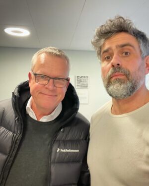 Kalle Zackari Wahlström Instagram - Janne undrade om jag kan tänka mig att spela mot Tjeckien jag sa att jag ska tänka på saken