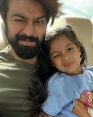 Kalyaan Dhev Instagram - Let’s all hope that this world will become a more safer and happier place for a girl child to live in. Happy International Day of the Girl Child! 👨‍👧
@nivrithi_k @navishka_k 

#DadDaughter #DaughtersAreTheBest
