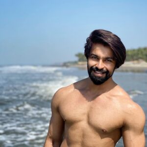 Kalyaan Dhev Instagram - Thank you for all the wishes, feel loved and blessed! 🤗

#allsmiles #humbled