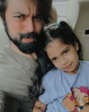 Kalyaan Dhev Instagram - Let’s all hope that this world will become a more safer and happier place for a girl child to live in. Happy International Day of the Girl Child! 👨‍👧
@nivrithi_k @navishka_k 

#DadDaughter #DaughtersAreTheBest