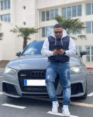 Kamel Djibaoui Instagram - « Jamais trop tard pour un nouveau départ » #instagood #beautiful #lifestyle #love #newproject