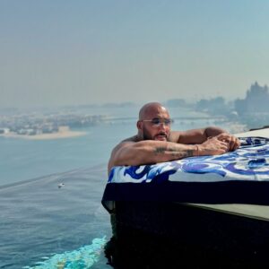 Kamel Guenfoud Instagram - Damn, that’s crazy, but it’s true🤪💙

#atlantistheroyal #atlantisthepalmdubai #cloud22dubai #dolcegabbana #luxuryredefined #dolcegabbanaounass #dubaiinfinitypool #infinitypool #poolside #thepalmjumeirah #palmjumeirahdubai