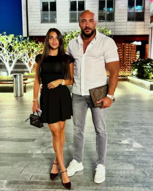 Kamel Guenfoud Instagram - Family ♥️. #dubai #family #wife #daughter #lanatatouage