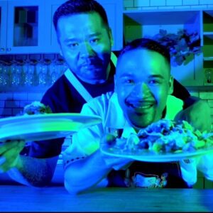Kan a.k.a. GAMI Instagram - 今回の漢 Kitchen ゲストはCHICO CARLITO～沖縄名物タコライス一緒に作ったぜ。チェックよろしくな

https://youtu.be/auURwYFEL1c

#漢Kitchen