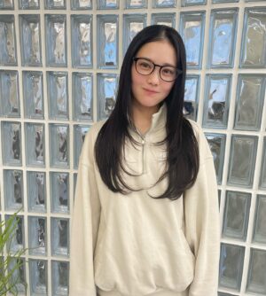 Kana Kita Instagram - 瓜生さん、今日もありがとう〜！
パサパサだった髪の毛復活！☺︎
新年明けてあえてうれしかった✴︎
またツーショット撮り忘れたけど、また次は絶対忘れないで撮りましょうね！笑

謎の奇跡の裏ピース撮ってくれてありがとう。笑

らぶ。

@chisaki1228