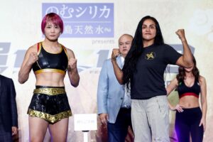 Kana Watanabe Instagram - .
Let's gooooo🧨🧨🧨💥
明日は頑張ります！！！
.

📷@lucasnoonan 
#マリーザ
#ストリートファイター6 
#公開計量
#weighin 
@rizin_pr 
@bellatormma 
#rizin
#bellator
#bellatormma 
#超rizin2 
#bellatorxrizin2 
#mma #mmafighter
#総合格闘技 #筋肉女子