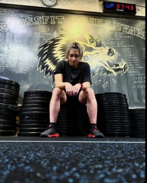Kana Watanabe Instagram - .
35歳
守らず何事にも出し切る勇気を持つ
.
.
@haleo_official 
@haleo_daikanyama 
#HALEO 

#mma #mmafighter #training #総合格闘技 #女子格闘家  #トレーニング