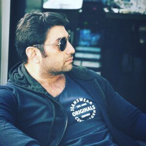 Kanan Mahmudov Instagram - Mərifəti olmayanın hörməti olmaz
Puluna görə hörməti olanın hörməti pulu qədərdir…