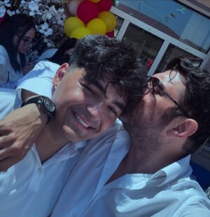Kanan Mahmudov Instagram - Rahat yat Derya, men orda idim🥺🤲❤️ yolun aciq olsun Deryamizin yadigari @cahangir_derya son zengin heyatinin en ugurlu meqamlarinin baslamasinin ilk zengi olsun🤲❤️