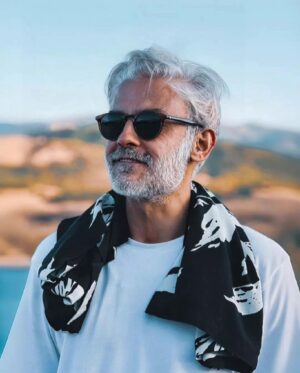 Kanbolat Görkem Arslan Instagram - Yüzümde Munzur Dağları'nın şavkı 🌠