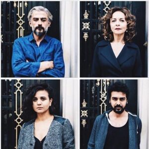 Kanbolat Görkem Arslan Instagram - 'Köpeklerin İsyan Günü’; Flaubert’in Madam Bovary isimli romanının günümüzde, Nişantaşı’nda geçen serbest bir uyarlamasıdır.

O sabah Nişantaşı'nda, köpek gezdiricisi olarak çalışan genç, bir kehanet fısıldar. Küçük lüksleri için hiç durmadan çalışıp, yıpranan evliliğiyle boğuşan Suzan için o gün her şey sıradan görünmektedir. Annesi, bakıcı kadın ve köpek gezdiricisi gencin ekseninde güvenlikli orta sınıf evi tedirgin edici bir hâl almaya başlar. Köpekler semti saran kehanetin izini sürerken, geçmişin seçkinleriyle bugünün kazananları arasındaki çatışmaya ve her devrin kaybedenlerinin hikâyelerine uzanırız. 
17 ve 20 kasım saat 20.30da zorlu Psm Studio Sahnesi'nde, biletler biletix'de 
@platform.tiyatro