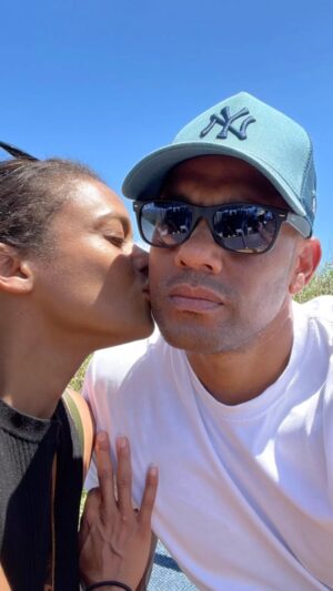 Kandyse McClure Instagram - Every day is ❤️ day with you baby 💋💋
