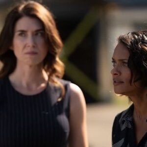 Kandyse McClure Instagram - Getting a lot of fire themes lately. Is it just me?! 
Suffice it to say I lose my cool. 
8pm Tonight!! 🔥💥✨

@familylaw_global @jewelstaite @zachsmadu  @globaltv @stacktv #canada
#DaisyandKat