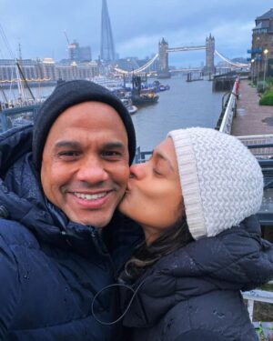 Kandyse McClure Instagram - You’re all the gift I need @claureinne. 

Peace on Earth and Goodwill toward All from our little family to yours 🕊️🎄❤️