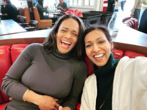Kandyse McClure Instagram - The quality of your life depends in large part on the quality of your friendships.

❤️ U @therekhasharma

@cafelandwercanada #friendslikefamily #bsgsquad #smokednegroni #chickenshawarma #foodphotos #hangingwithcomedians