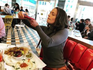 Kandyse McClure Instagram - The quality of your life depends in large part on the quality of your friendships.

❤️ U @therekhasharma

@cafelandwercanada #friendslikefamily #bsgsquad #smokednegroni #chickenshawarma #foodphotos #hangingwithcomedians