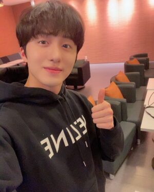 Kang Chan-hee Instagram - #협찬 감사합니다~.~ㅎㅎ @celine
