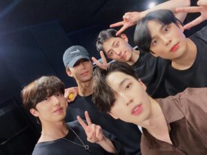 Kang Chan-hee Instagram - #이미테이션 #샥스 화이팅!!