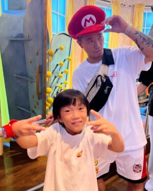 Kang Gary Instagram - USJ 8시입장 8시퇴장 나 죽어😂 #해피추석