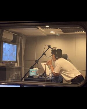 Kang Hyung-suk Instagram - 덕분에 행복한  한해를 보낼수 있어서 감사했습니다. 마무리 잘하시고 더더욱 건강하고 행복한 새해되시길!