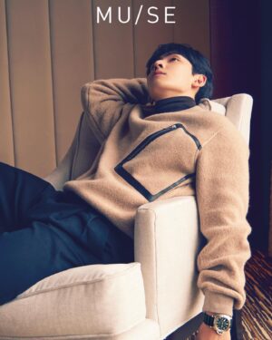 Kang Hyung-suk Instagram - MU/SE 5th Anniversary Issue 

Words / Zhao Lu @lulu_424 
Creative Direction / Chua Kwee Peng @kweepeng 
Fashion Direction / Grace Lim @gracelsyy
hair&makeup / @jeooonghwan 
Photography / Winston Chuang 
Fashion Assistant / Candace Kuan 
Watches / @Panerai #Panerai