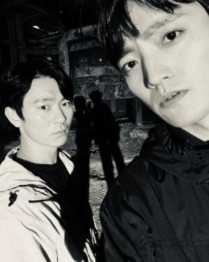 Kang Ki-doong Instagram - 경찰서 옆 곽경준 #소방서옆경찰서#오늘밤10시sbs본방사수#드라마속극혐#현실찐친#오늘너잡는다!!!