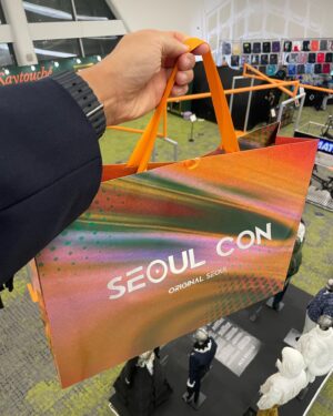 Kang Kyun-sung Instagram - ⠀
내가 좋아하는 브랜드와
몰랐던 멋진 브랜드가 한 곳에!
와디야~ 너무 멋진 행사야!
수고 많았고 초대해 줘서 고마워~😍
아주 성공적인 행사 축하해!🎉🎉🎉
내년에도 기대 가득!
홍철이형 오랜만에 너무 반가웠어요~🥰
2023 서울콘 : 오리지널 서울
⠀
@wadism