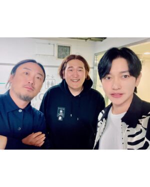 Kang Kyun-sung Instagram - ⠀
젊은 감각으로 새로운 퍼포먼스를 보여주는
프로스펙스 팝업에 다녀왔어요!
⠀
기정이형이 프로젝트에 참여하기도 했고
내 친구 용이가 사진을 찍었기에 응원차 들렸어요!
⠀
한층 더 진화된 카본 레이싱 러닝화
HYPER RUSH는
매력적인 색감에
카본으로 인한 탄성의 퍼포먼스가 뛰어나요!
⠀
너무 예뻐서 저도 하나 겟 했어요!
저는 어디에도 잘 어울리는 화이트!
너무 예쁘죠??😍👍
⠀
서울 하프마라톤 공식 후원사 프로-스펙스가
2024 서울 하프마라톤 개최를 기념하여
용산 LS 타워 1층에서
팝업스토어를 운영하고 있습니다.
⠀
4월 27일(토)까지 팝업스토어에서
서하마 스페셜 에디션 ’하이퍼러시 러닝화‘를
20% 할인된 가격으로 구매가 가능합니다.
⠀
시간이 얼마 남지 않았으니
관심있으신 러너분들은 서둘러 구경가세요!🧡
⠀
@prospecs_official

#프로스펙스
#prospecs_official
#PROSPECS
#HYPERRUSH
#하이퍼러시
#카본레이싱
#하이퍼카본플레이트
#카본레이싱러닝화
#2024서하마
#서울하프마라톤
#2024서울하프마라톤에디션
#제품협찬
⠀