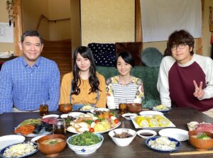 Kanta Sato Instagram - 結婚するって、本当ですか

困ると口角上げてたら
現場でケロッピと呼ばれるようになりました🐸

たのしかったなーーー

いっぱい笑って
色んなところに行ってきました✌️