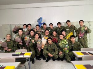 Kanta Sato Instagram - 一人でたくさんのものを
責任を、想いを背負ってくれ、
最後はその荷を僕たちにも分けてくれました。
面と向かって思いを吐きだし、立ち向かえて光栄でした。
僕の我儘も相談も
全てを飲み込んで肩を抱き、
讃えてくださり
感謝しかありません。

大好きです
これからも隣に立ちたいです。

@keita_machida_official