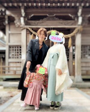 Kaori Nazuka Instagram - 🎍
明けましておめでとうございます🐉
本年もよろしくお願いいたします♡