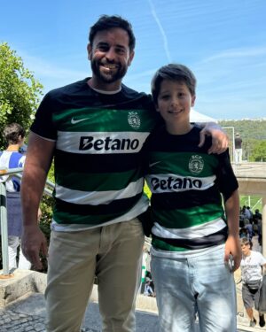 Kapinha Instagram - Nós já cá estamos!
Quem vai ganhar? 💚💙

#taçadeportugal #finaldataça #sporting #porto #kapinha #gabrielkapinha #jamor #lisboa #portugal #futebol #soccer #desporto