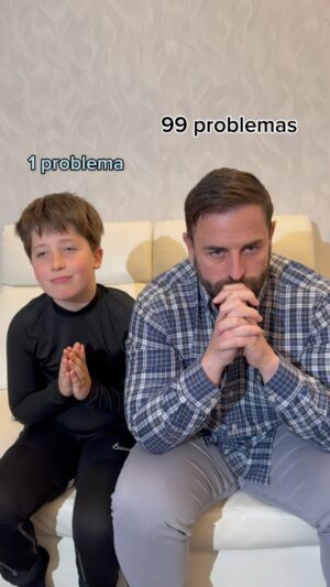 Kapinha Instagram - Vai ficar tudo bem! ☺️ Esta pessoa pode ser o teu pai, a tua mãe, irmã, irmão, esposa, namorado, amigo, etc. Quem é para ti aquela pessoa que tu sabes que estará lá sempre que tu precisares? 🥹
•
#theone #aquelapessoa #sempre #kapinha #gabrielkapinha #always
