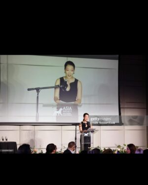 Kara Wang Instagram - always a pleasure to emCee the @asiasocietyla annual gala 🥂✨🍷 some incredible speeches and honorees this year. also peep the signed Ohtani bobblehead we auctioned off that I was obviously incredibly passionate about. ✌️😛⚾️

glam team never misses ❤️
mua: @annyk.makeup 
hair: james dunham