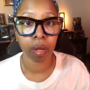 Karama Horne Instagram - The way the universe has been after me on these apps lately?! 
 🤣 
(via @annakristinam ) #littlemiss #theblerdgurl #ammamueller #sundayvibes #irl #tooloud