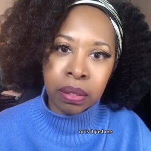 Karama Horne Instagram - Daylight savings time is kicking my ass this year. #daylightsavingstime #daylightstupidtime #theblerdgurl #timechange #spring #blackwoman #lipgloss #lightblue