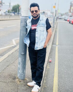 Karamjit Anmol Instagram - Sat shri akaal ji 🙏🙏🙏🙏