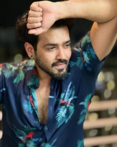 Actor Karan Khanna HD Instagram Photos and Wallpapers April 2024