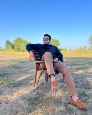 Karan Khanna Instagram - Mind full of thoughts 💭 

#udariyaan #chandigarh #diaries