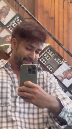 Karan Khanna Instagram - How is the new look? Is it a YES OR NO?  #mumbai #explore #explorepage #kindness #foryourpage #karankhanna