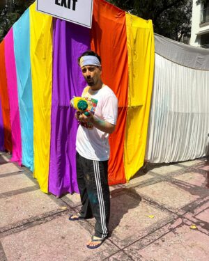 Karanvir Sharma Instagram - 🩵💚💛🧡🩷💙💜

.
.
.
.
.
.
#holi #holi2024 #holifestival #karanvitsharma #balamoichkari #karanvirsharma #kvians