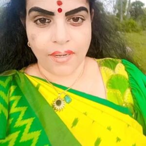 Karate Kalyani Padala Instagram - మన గుడి కోసం మళ్ళీ శంకుస్థాపన చెయ్యాలి ఆగస్ట్ లో.. కట్టడం కోసం హరికథ చెప్పాలి అందరూ సహకారం ఇస్తరుగా జై శ్రీరామ్ 🙏🏻🚩🚩🚩🙏🏻🙏🏻🙏🏻🙏🏻🙏🏻🚩