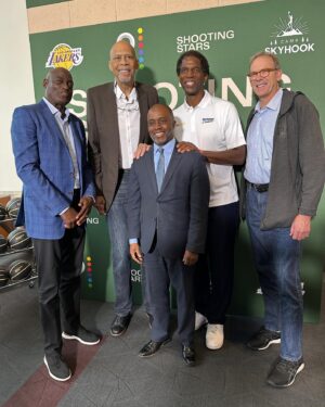 Kareem Abdul-Jabbar Instagram - Me and my manager, Deborah Morales had the pleasure of hosting a film screening #ShootingStars - the @kingjames coming of age story for 300 students on behalf of @tonythurmondspi 
@lausdsup last week. What a great film for every kid wanting to play ball to see! Thanks to my teammates @showtimecooper21 @nba_ironman @Lakers @lrambis for your support so that @skyhookfoundation 
 could bring this experience to our community.  Streaming 
@peacock on June 2nd. 

Watch trailer here: 
https://www.youtube.com/watch?v=VcRqxzS0I68