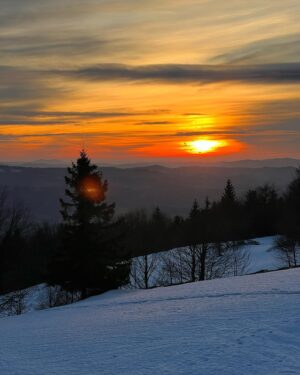 Karel Kovář Instagram - Poslední paprsky roku 2023 🌄 2024, here we goooo! ✨