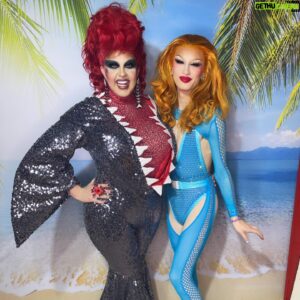 Karen From Finance Instagram - The final day of @dragexpoau was dang HOOT! Thanks to EVERYBODY that stopped by, thanks to my amazing booth fairy @aah__bisto for helping and cackling, and thanks to @itdevents for an amazing show 💕 🦈
