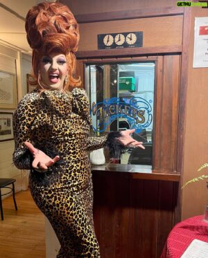 Karen From Finance Instagram - On Saturday night I got to have an amazing turn of playing at the beautiful @majestic_theatre_pomona on Gubbi Gubbi country. This place is over 100  years old and is the only authentic silent movie picture house in the world. The owner, Ron, is 90 years old and plays the pipe organ along with the silent film every Saturday morning at their weekly screenings. The theatre is also said to be haunted by three separate ghosts, of which mediums and ghost hunters often visit to make contact.

I’m having SUCH a blast on the DOING TIME tour so far, and still have so many more fabulous places that I’m yet to visit. Looking forward to seeing so many of you out on the road and getting to experience more amazing places just like this! 💕