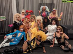 Karen From Finance Instagram - What an honour to perform at the @dragexpoau Opening Gala over the weekend with all of these superstars! 🤩 Thanks @itdevents 💕